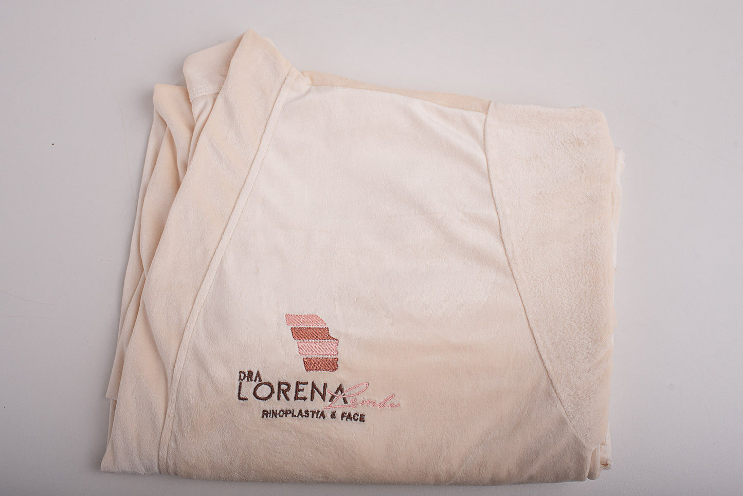 Kit Atendimento Plush Elegance Creme 8 Itens