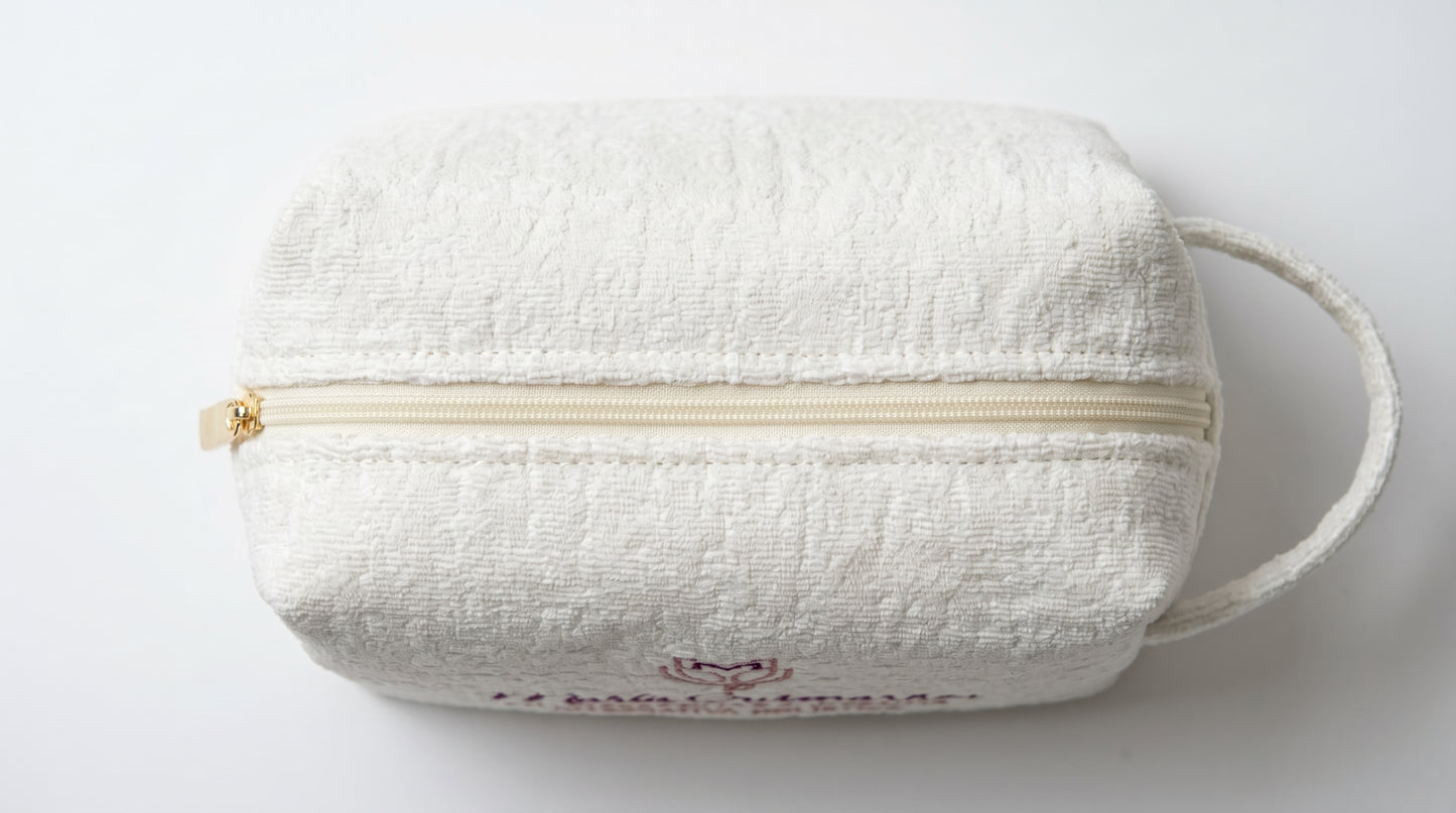 Necessaire Nature Personalizada em Bordado