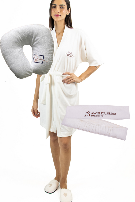 Kit Atendimento Atoalhado Luxo Personalizado em Bordado 8 Itens